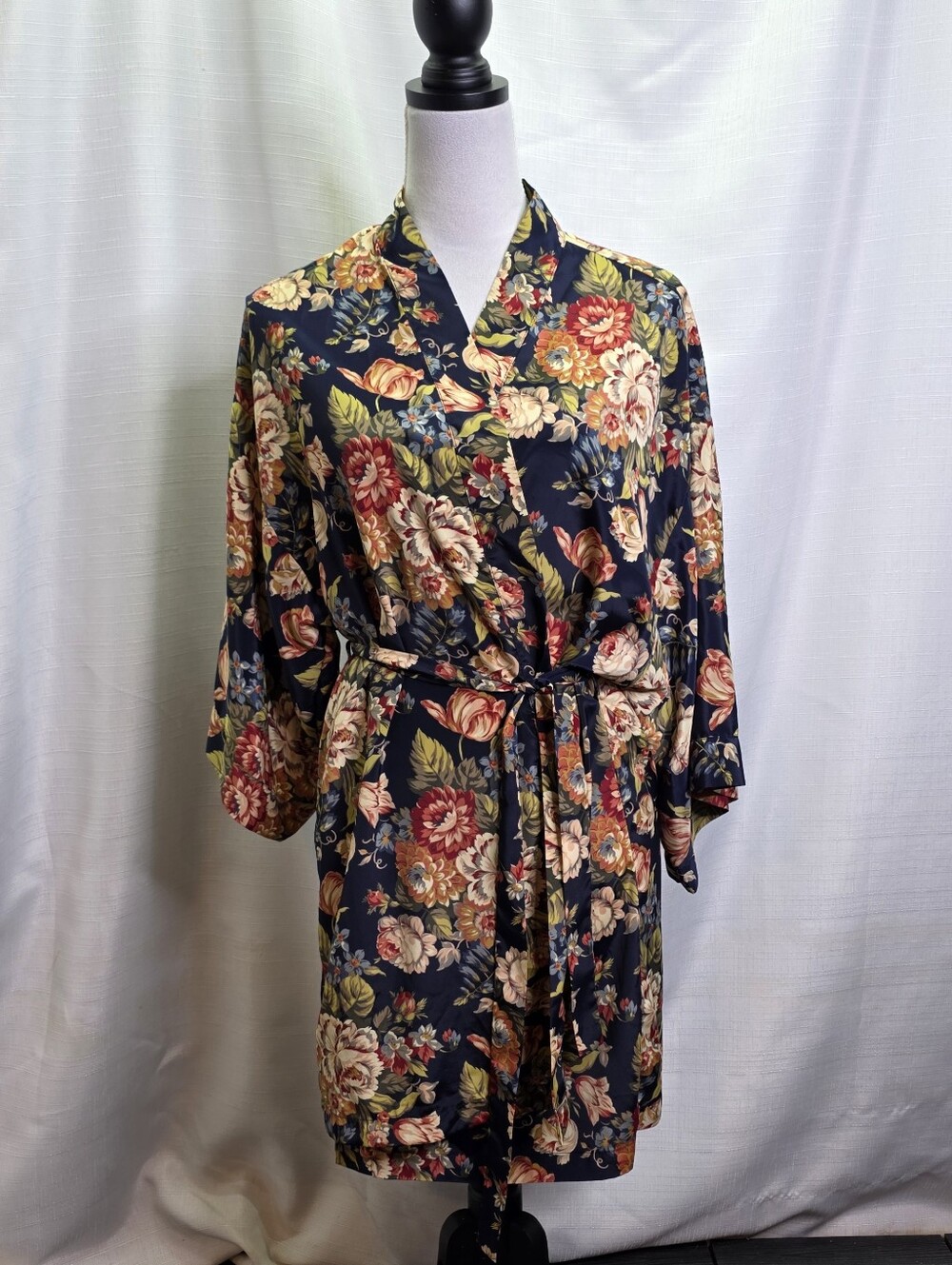 Victoria's Secret Gold Label Vintage Floral Satin Robe Size Medium